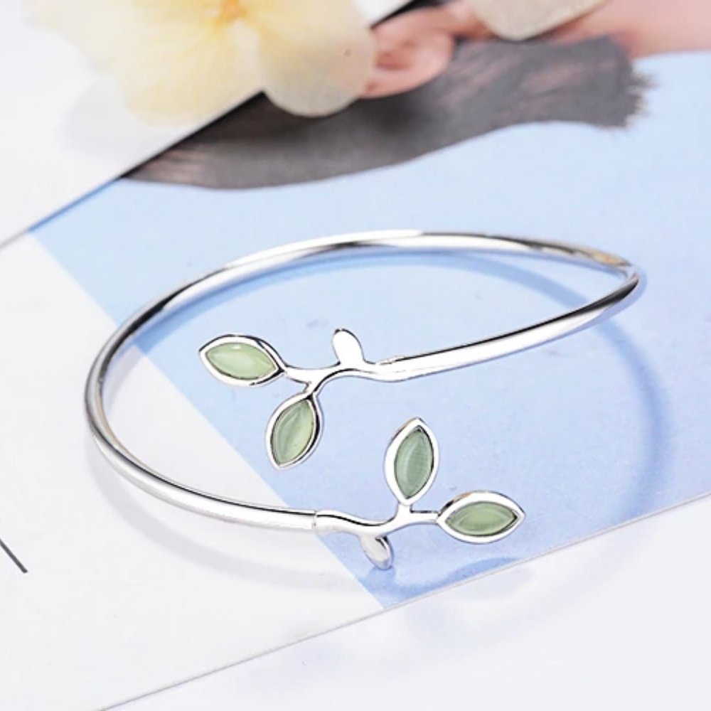 NEW 925 Sterling Silver Leaf Adjustable Cuff - Picture 2 of 6